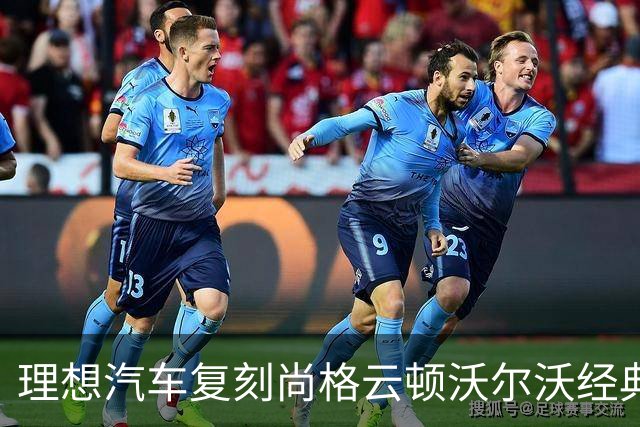 理想汽车复刻尚格云顿沃尔沃经典一字马广告：演员谢苗脚踩两台L9打太极