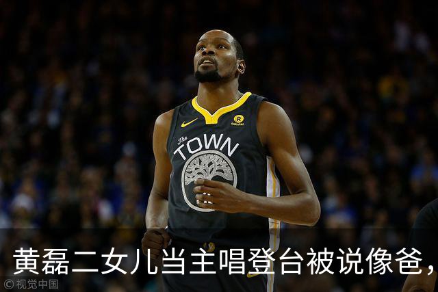 黄磊二女儿当主唱登台被说像爸，黄少艾近照曝光，网友：一家人都要进娱乐圈了？